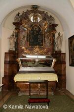 * Z DĚNÍ VE MĚSTĚ