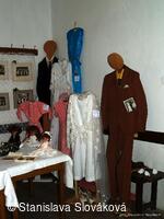 * Z DĚNÍ VE MĚSTĚ