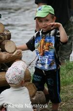 * Z DĚNÍ VE MĚSTĚ