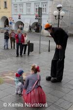 * Z DĚNÍ VE MĚSTĚ